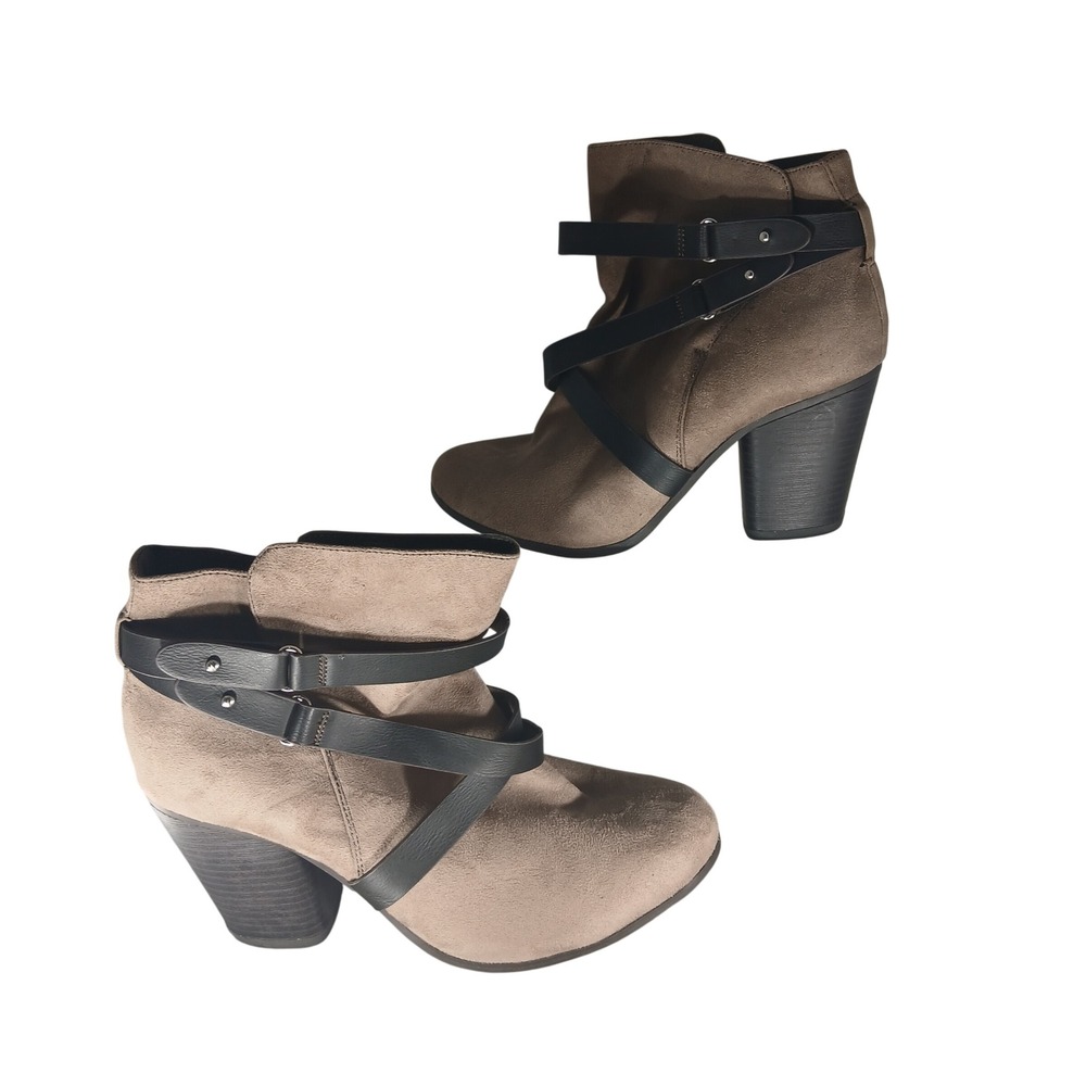 Torrid Taupe Faux Suede Wrap Strap Ankle Boots Wide‎ Width 9W Block Heel X227